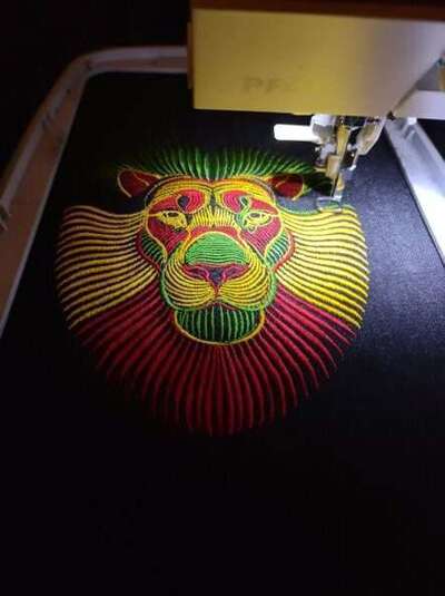 Lion Red Gold and Green Large size (embroidery file) - Image 3